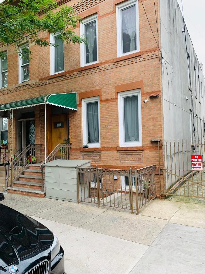 Urban Jungle Oasis In Queens! Apartment นิวยอร์ก ภายนอก รูปภาพ