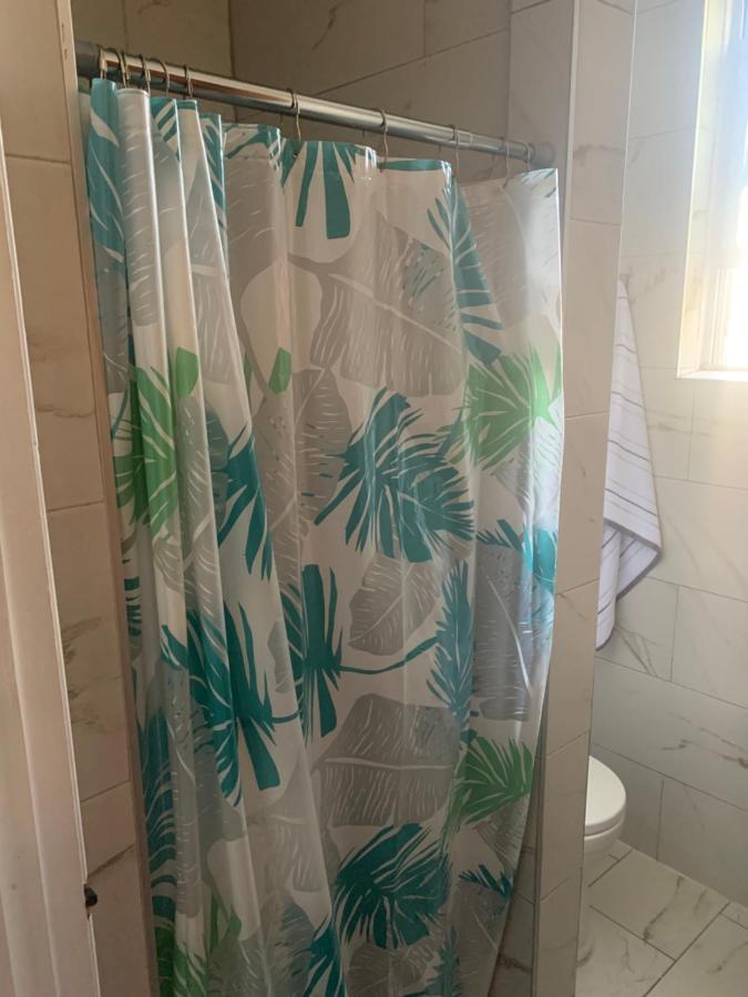 Urban Jungle Oasis In Queens! Apartment นิวยอร์ก ภายนอก รูปภาพ