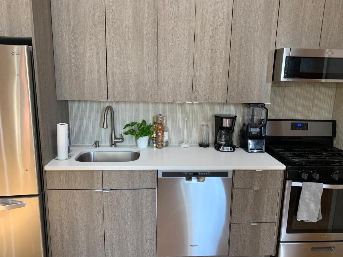 Urban Jungle Oasis In Queens! Apartment นิวยอร์ก ภายนอก รูปภาพ